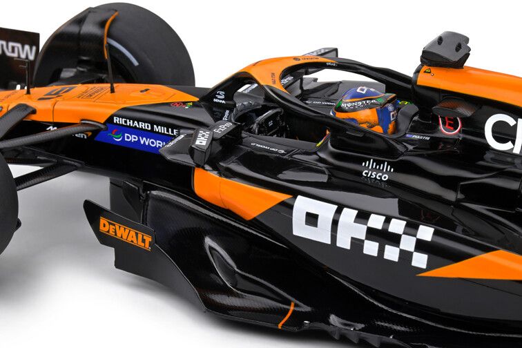 ScaleModelStore.com :: Solido 1:18 - S1814202 - McLaren MCL38 F1